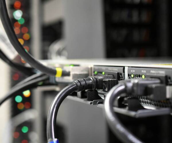 it-department-cables-wires-connections-to-server-2026-01-09-00-35-58-utc
